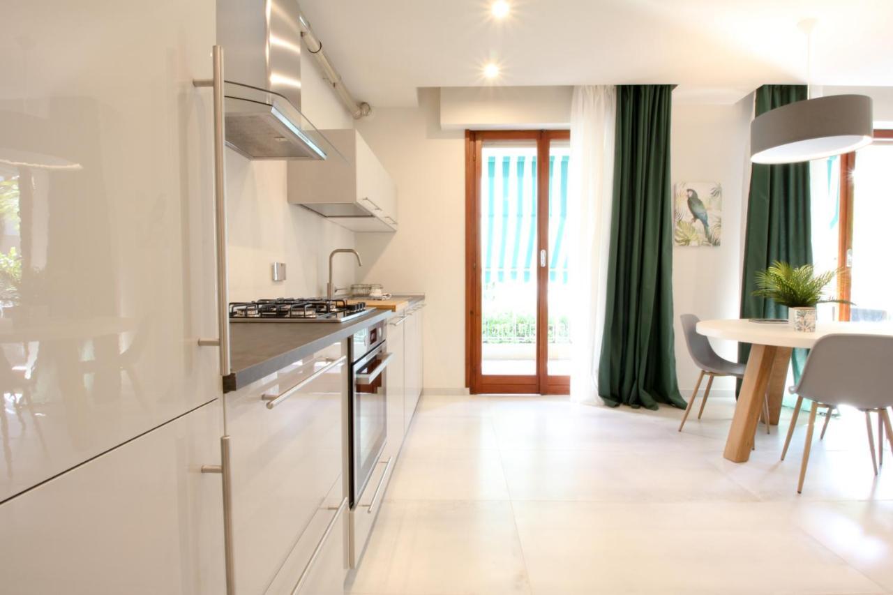 Apartamento Parrots & Palms Bordighera Exterior foto
